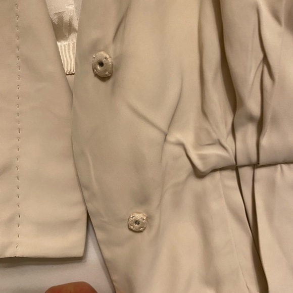 Authentic Louis Vuitton Collared Jacket (short sleeve) - Picture 6 of 9